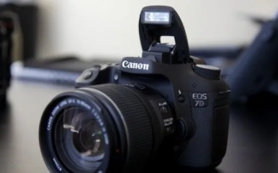 Canon EOS E1 Video Plug-in per Final Cut Pro