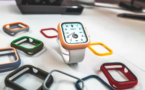 PROTEGGI il tuo Apple Watch in vacanza con il Bumper LifeProof (oggi a SOLI 6 EURO!)