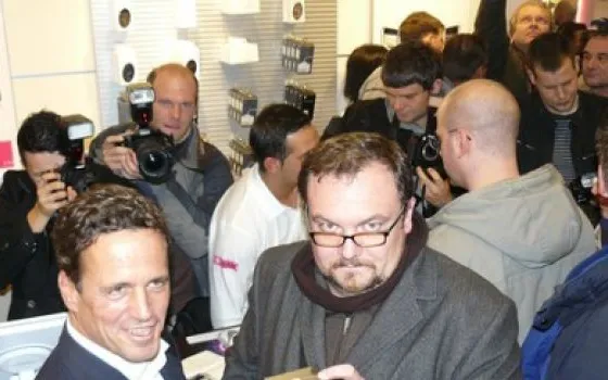 I primi acquirenti di iPhone in Germania