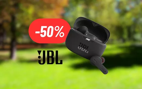 Tutta la qualità di JBL nelle cuffie bluetooth a metà prezzo su Amazon