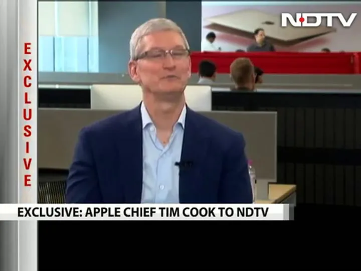 Tim Cook - iPhone Costoso