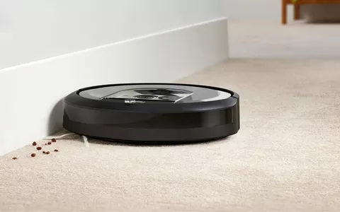 iRobot Roomba i7156, la SCELTA PERFETTA per casa sempre PULITA (-20%)