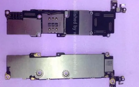 iPhone 5C trapelata anche la scheda logica