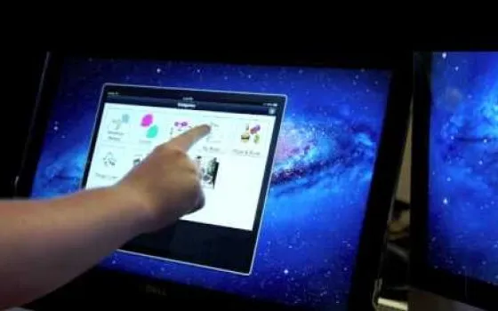 Simulatore iOS su display touch da 21 pollici
