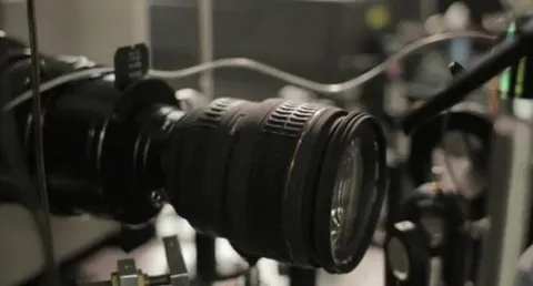 Videocamera del MIT registra ad 1 trilione di fps