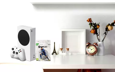 Amazon sgancia la BOMBA: Xbox Series S con FIFA 23 sconto PAZZESCO, solo OGGI