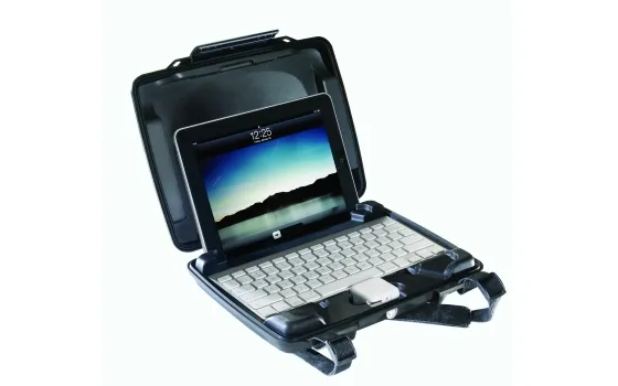Accessori per iPad: 5 utili gadget per i viaggi