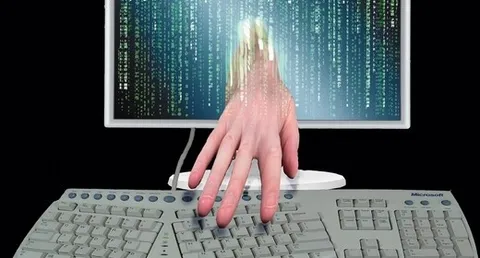 I furti online hanno superato i furti fisici