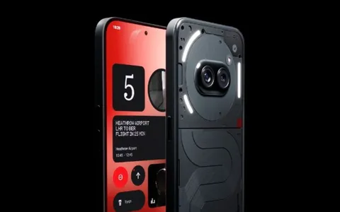 Nothing Phone (2a) Plus: prestazioni e autonomia al miglior prezzo