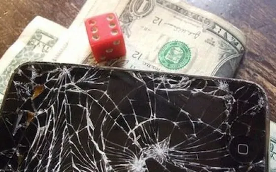 Una class action per lo schermo dell'iPhone 4