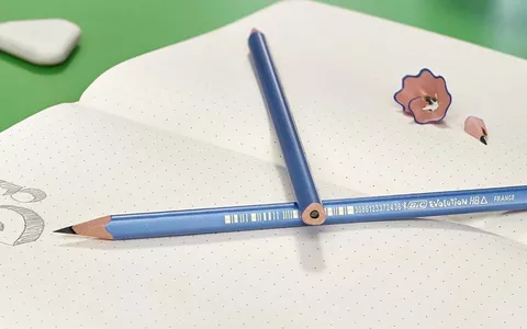 12 MATITE BIC Evolution Triangle a 1€: le matite più STILOSE REGALATE su Amazon