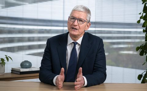 Il sideloading continua a preoccupare Tim Cook, il CEO di Apple