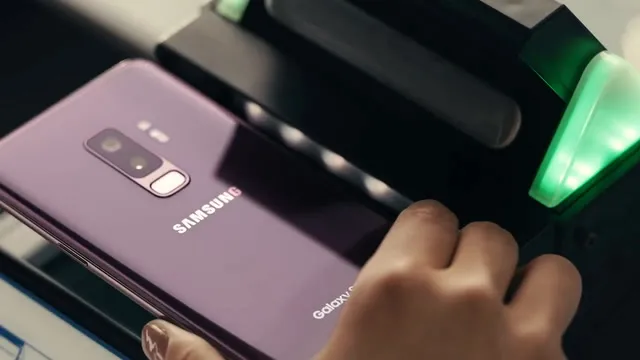 Spot Samsung S9 vs iPhone