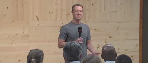 Mark Zuckerberg spiega il senso dell'App Messenger