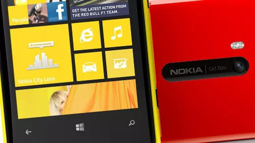 Nokia Lumia 920 e Lumia 820, prezzo ufficiale e uscita