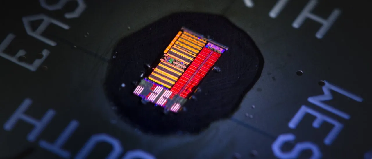 Chip fotonici per computer super veloci