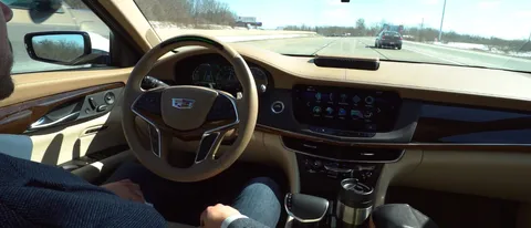 Cadillac risponde a Tesla con Super Cruise