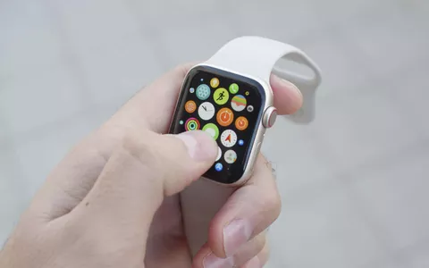 Apple Watch SE: l'orologio smart TOP DI GAMMA ad un prezzo imperdibile