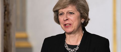 Theresa May vieta Apple Watch ai ministri inglesi