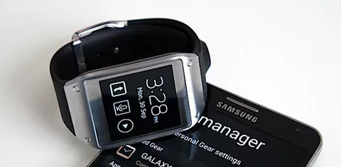 Samsung vende meno smartphone: la colpa è di Apple