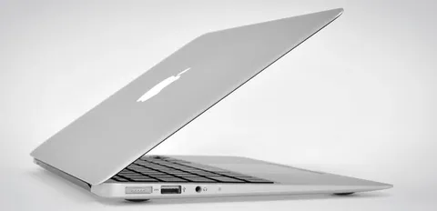 Spedizioni notebook, Apple da record nel Q4 2021
