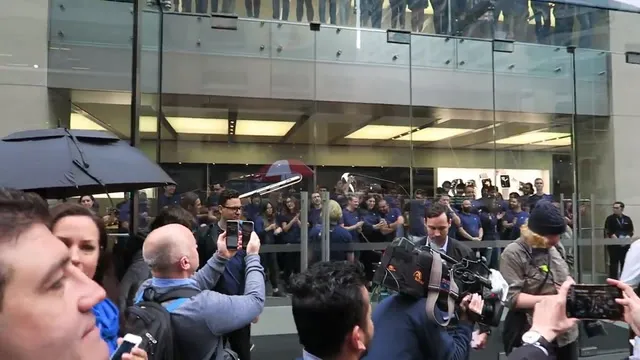 iPhone 7 - 3 Giorni davanti Apple Store