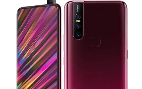 Vivo V15, fotocamera pop-up da 32 megapixel