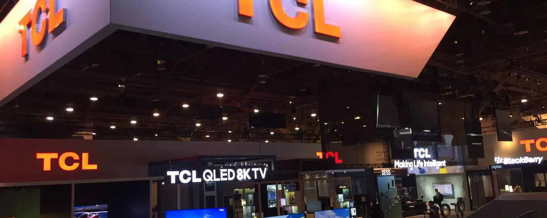 CES 2022, le novità TCL su TV MiniLED 144Hz, laptop e mobile