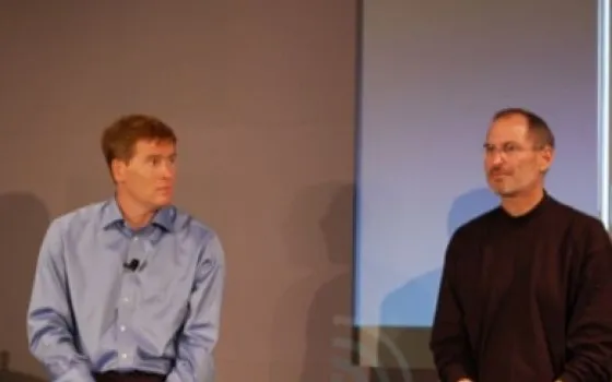 iPhone sbarca in Europa: le risposte di Steve Jobs