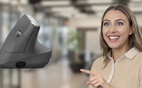 Sconto pazzesco del -54% sul Mouse VERTICALE Logitech: occasione irripetibile