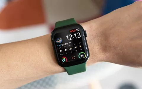Porta al polso innovazione ed eleganza con l'Apple Watch in SUPER SCONTO