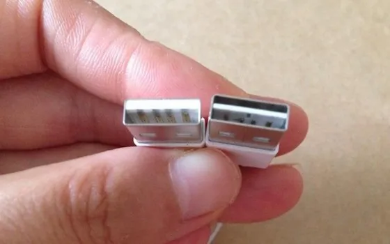 Cavo Lightning con USB double-face, ecco le foto