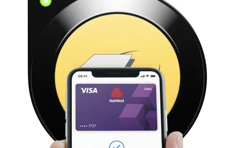 Pagamento mezzi pubblici da iPhone, rischio addebiti truffa