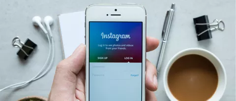 Instagram, rubati i dati degli account verificati