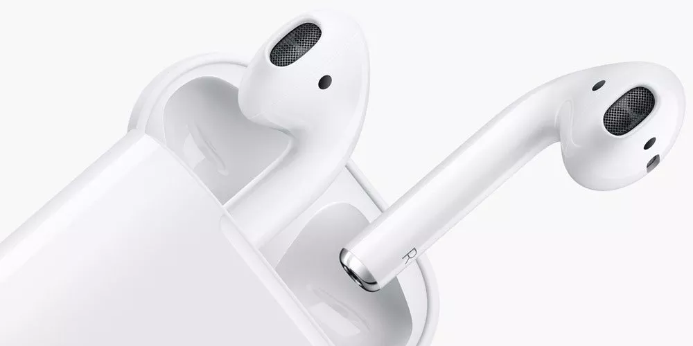 Apple AirPods piacciono più di Apple Watch Series 2