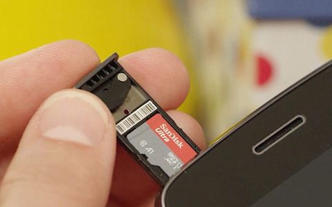 SanDisk Ultra da 256GB, sconto FOLLE: ora su Amazon costa solo 28€ (-31%)