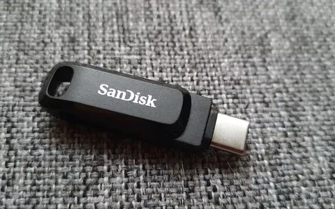 FOLLIA AMAZON: chiavetta Ultra USB SanDisk da 128GB a MENO DI 20 EURO