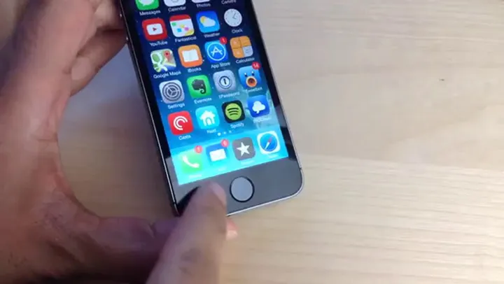 l'hack per iPhone che protegge le app con Touch ID