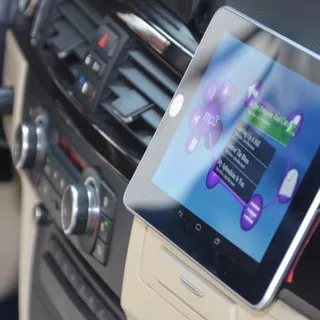 L'auto del futuro? Connessa e intelligente