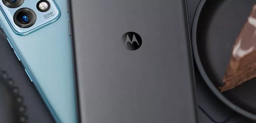 ATTENTI all'OFFERTA su questo smartphone Motorola: rischia di farvi vacillare