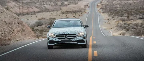 CES 2017: autopilot, Mercedes sfida Tesla