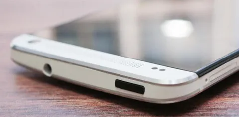 HTC One Mini appare online: foto e specifiche