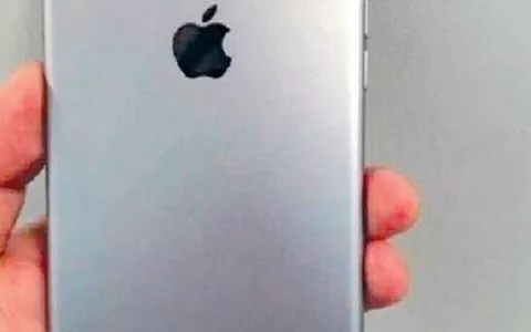 iPhone 7, nuovi rumors su Smart Connector, altoparlanti stereo e design ultra-sottile