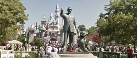 Visitare i parchi Disney con Google Street View