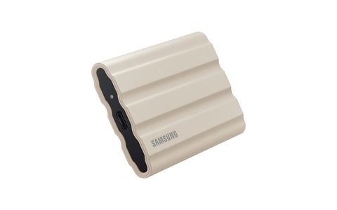 SSD Samsung T7 Shield portatile da 2 TB ad un prezzo FOLLE su Amazon