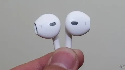 I presunti nuovi auricolari dei prossimi iPhone e iPod