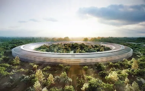 Apple Campus, lavoro in presenza dall'11 aprile