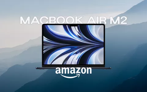 MacBook Air M2: SCONTO di 306€ sul notebook che unisce design e potenza