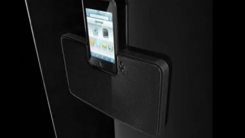 L'ultimo accessorio per iPod...un frigorifero