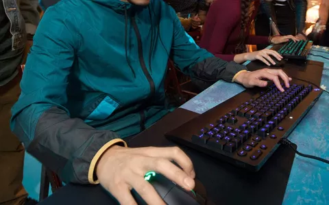 Gaming di ALTO LIVELLO a prezzo MINI: la tastiera Logitech G213 Prodigy a 39€